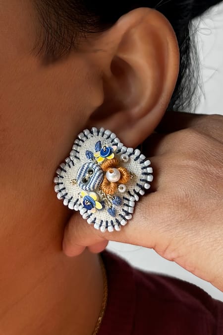 Buy KIHOY Ivory Embroidery, Pearls Craddle Hand Stud Earrings Online at Aza Fashions Buy_KIHOY_Ivory Embroidery, Pearls Craddle Hand Stud Earrings _Online_at_Aza_Fashions