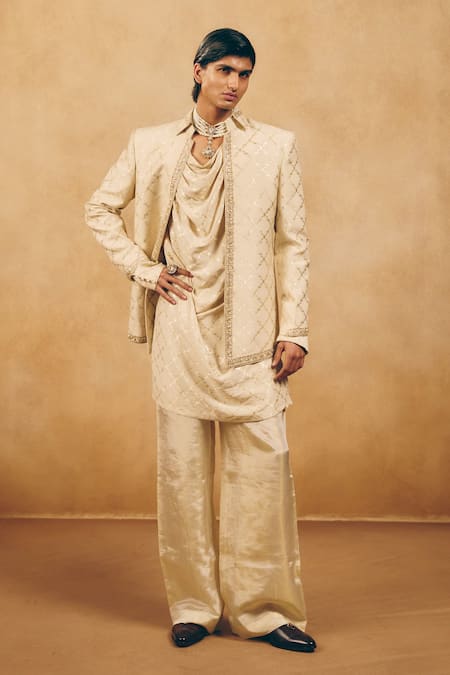 Mukti And Kavith Casa Geometric Woven Jacket & Kurta Set