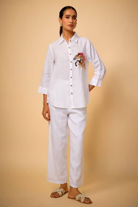 Linen Bloom Horse Placement Embroidered Shirt 
