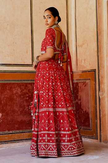 Shop_Karaj Jaipur_Red Cotton, Organza, Muslin Embroidery Scoop Neck Fiza Bandhani Lehanga Set _Online_at_Aza_Fashions