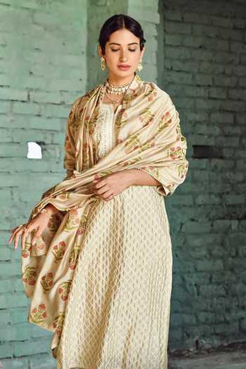 Shop_Karaj Jaipur_Cream Cotton, Chanderi Embroidery Split V-neck Thread Kurta Set _Online_at_Aza_Fashions