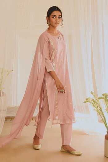 Buy_Karaj Jaipur_Pink Chanderi, Kota Doria, Cotton Patti Split V-neck Embroidered Kurta Set _Online_at_Aza_Fashions