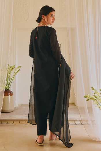 Shop Karaj Jaipur Black Cotton, Chanderi, Kota Doria Zari Keyhole Neck Embroidered Kurta Set at Aza Fashions Shop_Karaj Jaipur_Black Cotton, Chanderi, Kota Doria Zari Keyhole Neck Embroidered Kurta Set _at_Aza_Fashions