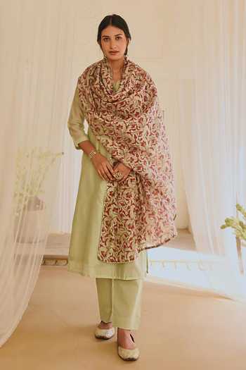 Karaj Jaipur_Green Cotton, Chanderi Embroidery V-neck Kurta Set With Dupatta _Online_at_Aza_Fashions