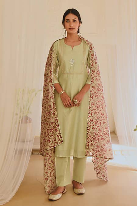Karaj Jaipur Kurta Set With Chanderi Dupatta 