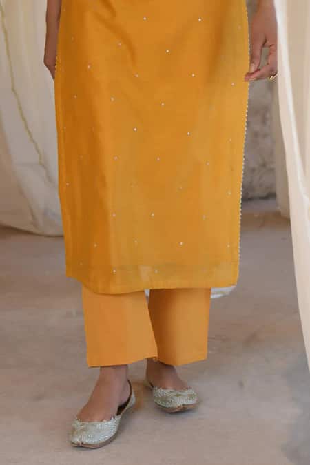 Karaj Jaipur_Mustard Silk, Chanderi, Bemberg, Cotton Mirrors Round Neck Kurta Set _Online_at_Aza_Fashions