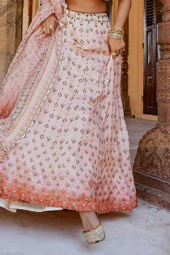 Karaj Jaipur_Peach Muslin, Organza Embroidery, Zari Scoop Neck Fiza Printed Lehanga Set _at_Aza_Fashions