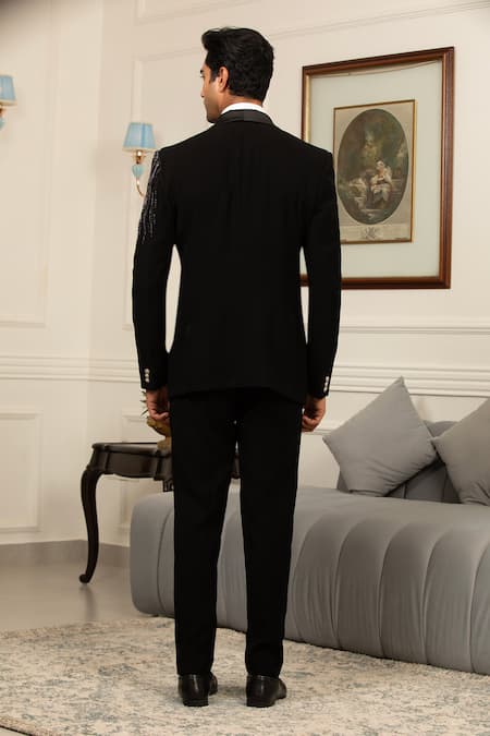 Design O Stitch Black Royale Embroiderd Tuxedo Suit 