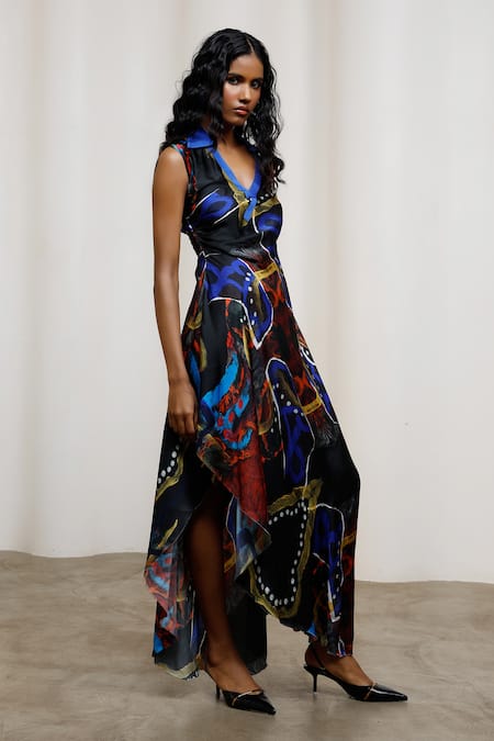 Buy Advait Blue Georgette, Satin V-neck, Polo Collar Saeri Dress Online at Aza Fashions Buy_Advait_Blue Georgette, Satin V-neck, Polo Collar Saeri Dress _Online_at_Aza_Fashions