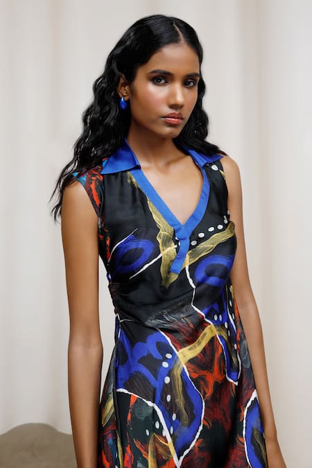 Shop Advait Blue Georgette, Satin V-neck, Polo Collar Saeri Dress Online at Aza Fashions Shop_Advait_Blue Georgette, Satin V-neck, Polo Collar Saeri Dress _Online_at_Aza_Fashions