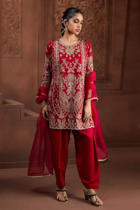 Aneesh Agarwaal Padma Jyoti Floral Embroidered Kurta Set 