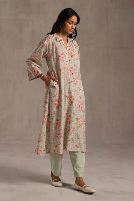 Buy Roza Pink Linen Split V-neck, Yes Petra Printed Kurta And Pant Set Online at Aza Fashions Buy_Roza_Pink Linen Split V-neck, Yes Petra Printed Kurta And Pant Set _Online_at_Aza_Fashions