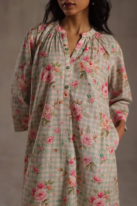 Buy Roza Pink Linen Split V-neck, Yes Petra Printed Kurta And Pant Set Buy_Roza_Pink Linen Split V-neck, Yes Petra Printed Kurta And Pant Set
