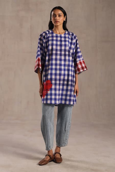 Roza_Blue Poplin Round Neck Love Checkered Tunic _Online_at_Aza_Fashions
