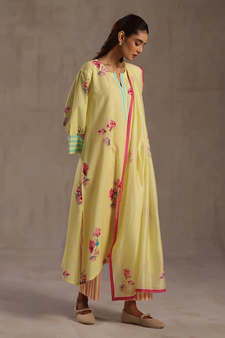 Buy_Roza_Pink Linen Round Neck Madeline Printed Kurta And Pant Set _Online_at_Aza_Fashions