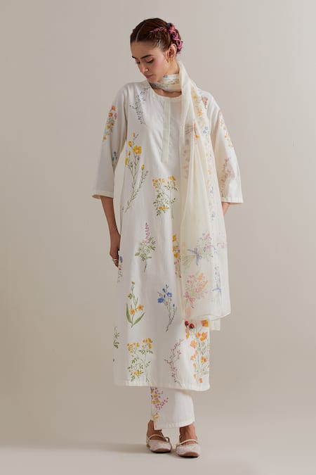 Upavita Hand Block Printed Cotton Kurta Set 