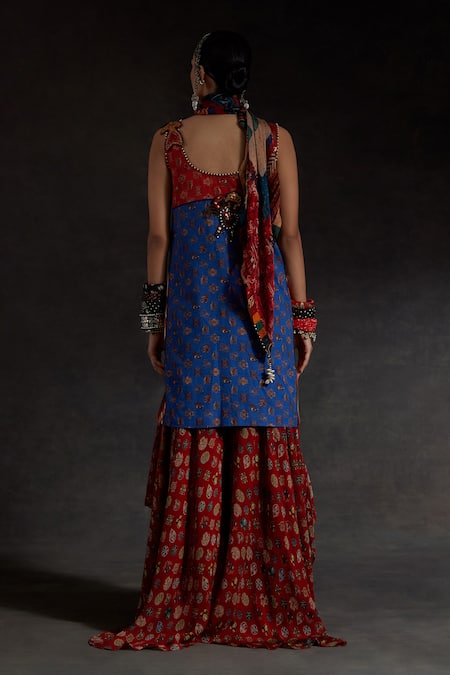 Aseem Kapoor Mehru Embroidered Kurta Skirt Set 