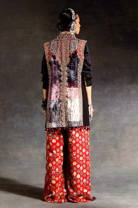 Aseem Kapoor Ruhi Sleeveless Embroidered Jacket & Trouser Set 