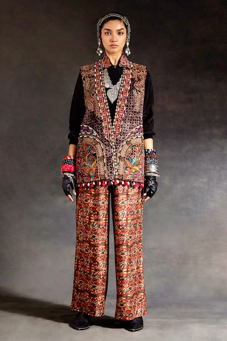 Aseem Kapoor Ruhi Embroidered Jacket Trouser Set 