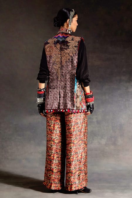 Aseem Kapoor Ruhi Embroidered Jacket Trouser Set 