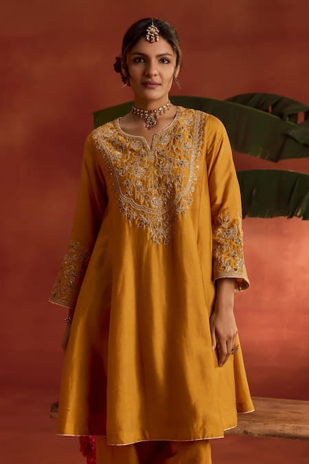 Buy_Kritika Dawar_Yellow Silk, Tissue Embroidery, Zari Split V-neck, Yes Hasrat Kurta Set _Online_at_Aza_Fashions