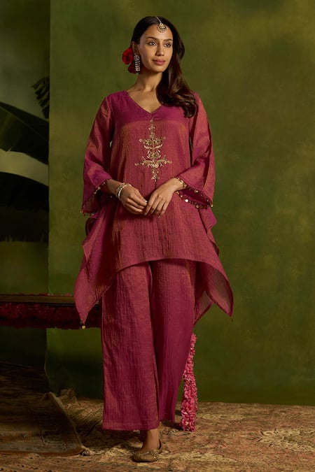 Kritika Dawar Sitara Asymmetric Hem Kurta & Pant Set 