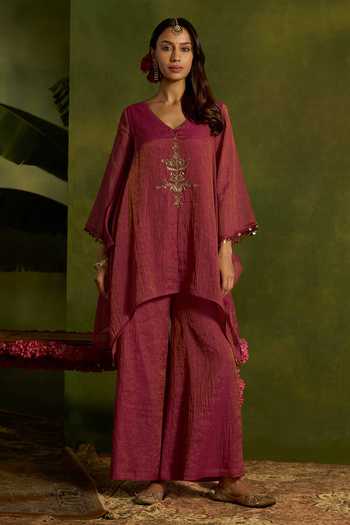Kritika Dawar_Pink Chanderi, Tissue Tassels V-neck, Yes Sitara Asymmetric Hem Kurta And Pant Set _Online_at_Aza_Fashions