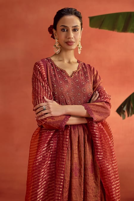 Shop_Kritika Dawar_Magenta Chanderi, Tissue, Silk Organza Gulnaaz Thread A-line Kurta Set _Online_at_Aza_Fashions