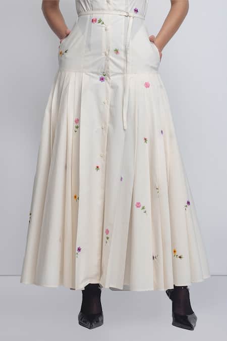 Leh Studios White Cotton Embroidery Collared Gami Dress at Aza Fashions Leh Studios_White Cotton Embroidery Collared Gami Dress _at_Aza_Fashions