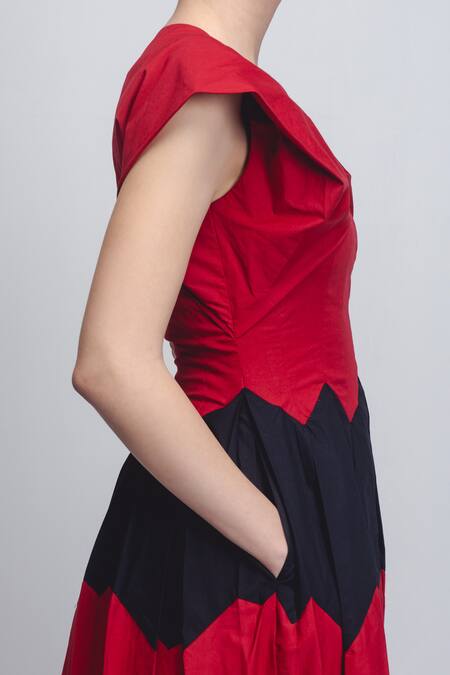 Leh Studios_Black Cotton V-neck Abra Colorblock Dress _Online_at_Aza_Fashions