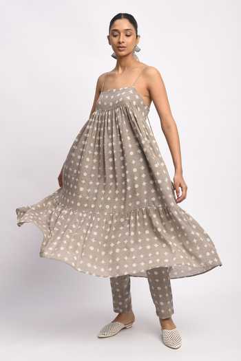 Buy_Jayati Goenka_Grey Cotton Tassels Square Neck Strappy Kashish Printed Anarkali And Pant Set 