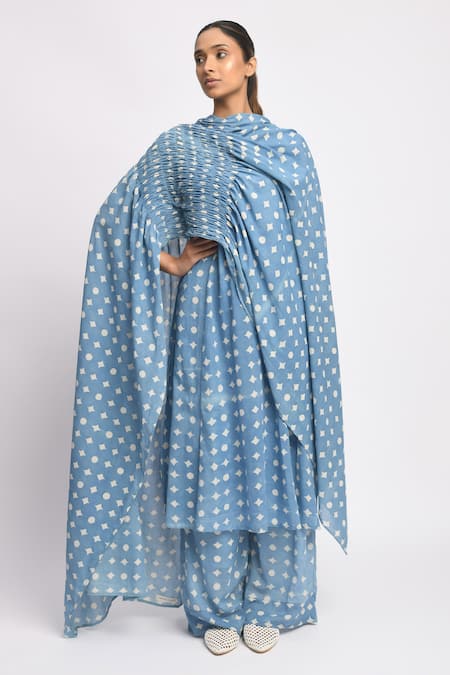 Buy_JAYATI GOENKA_Blue Cotton V-neck, Yes Cloud Printed Kurta Set 