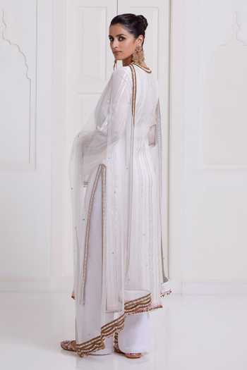 Surily G_Gold Chanderi, Net Sequins, Zari, Gota Patti V-neck, Yes Kurta Set _Online_at_Aza_Fashions