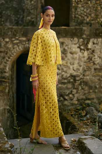 Shop Surily G Yellow Organza Cut Work Embroidered Cape And Skirt Set Online at Aza Fashions Shop_Surily G_Yellow Organza Cut Work Embroidered Cape And Skirt Set _Online_at_Aza_Fashions