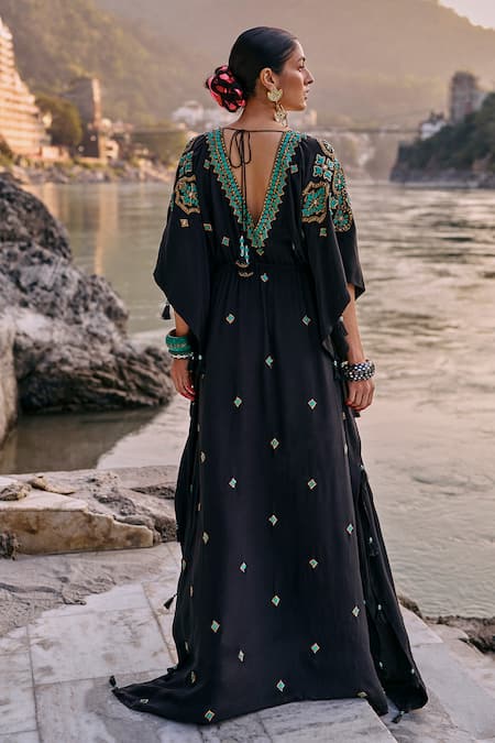 Surily G Crepe Embroidered Kaftan 