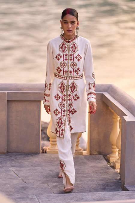 Surily G Embroidered Crepe Kurta & Pant Set 