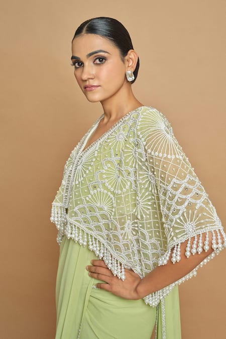 Surily G_Green Georgette, Net Embroidery, Tassels V-neck Saree Set _Online_at_Aza_Fashions