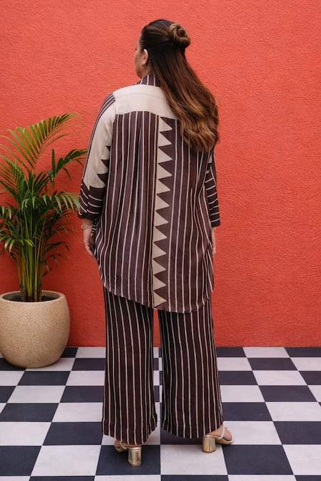 Prahnaaya Geometric Print Shirt & Pant Set 