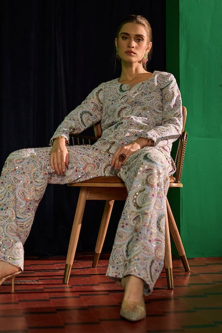 Evra By Nikita_Multi Color Georgette Embroidery Round Neck Threadwork Kurta And Pant Set _Online_at_Aza_Fashions