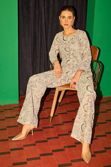 Evra By Nikita_Multi Color Georgette Embroidery Round Neck Threadwork Kurta And Pant Set _at_Aza_Fashions