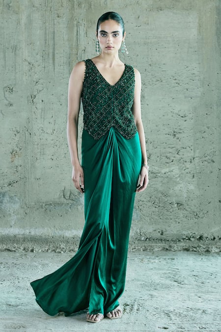 Istya Embroidered Jacket Skirt Set 