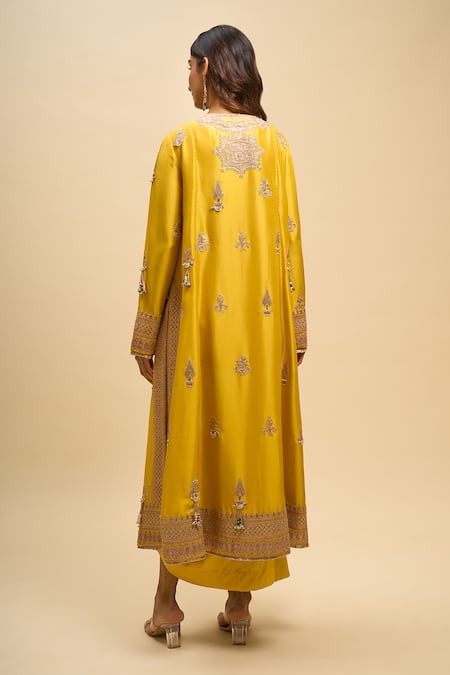 Anamika Khanna Butti Work Kurta Set 