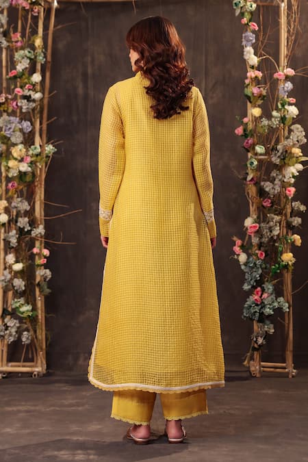 Label Niti Bothra Floral Embroidered Kurta & Pant Set 