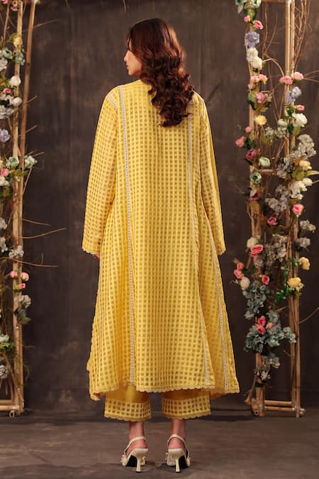 Label Niti Bothra Panelled Embroidered Kurta Set 