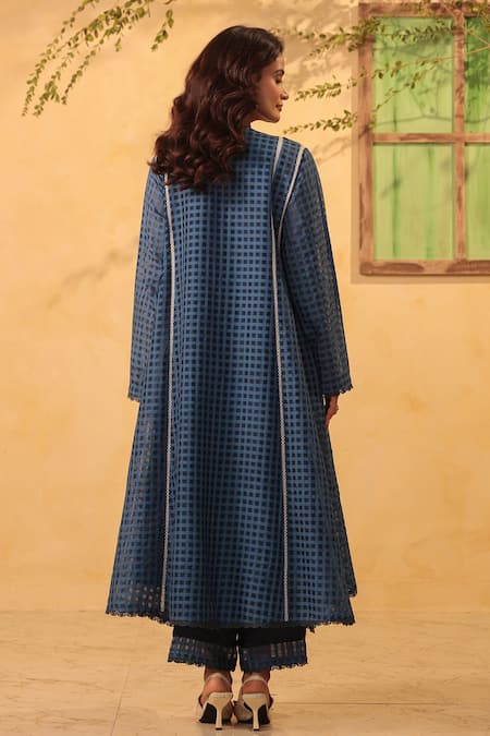 Label Niti Bothra Panelled Kurta & Pant Set 
