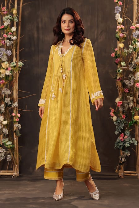 Label Niti Bothra Yellow Tie Up Kurta & Pant Set 