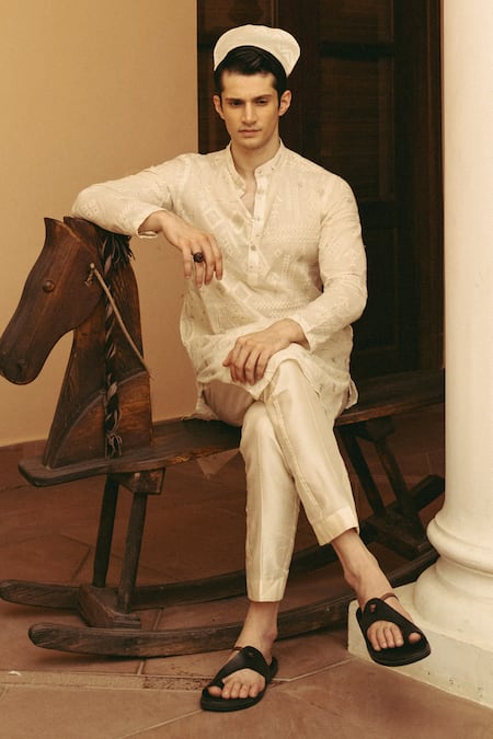 Nafs Geometric Embroidered Kurta & Pant Set 