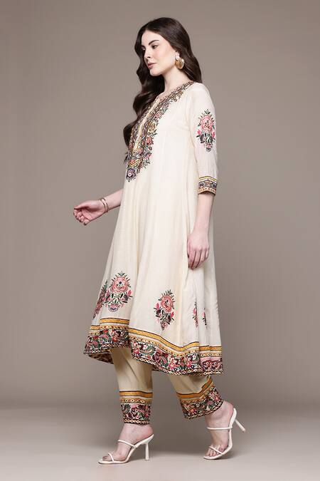 Ritu Kumar_Beige Georgette, Crepe, Chiffon, Linen, Viscose Embroidery Sasha Kurta Set_Online_at_Aza_Fashions