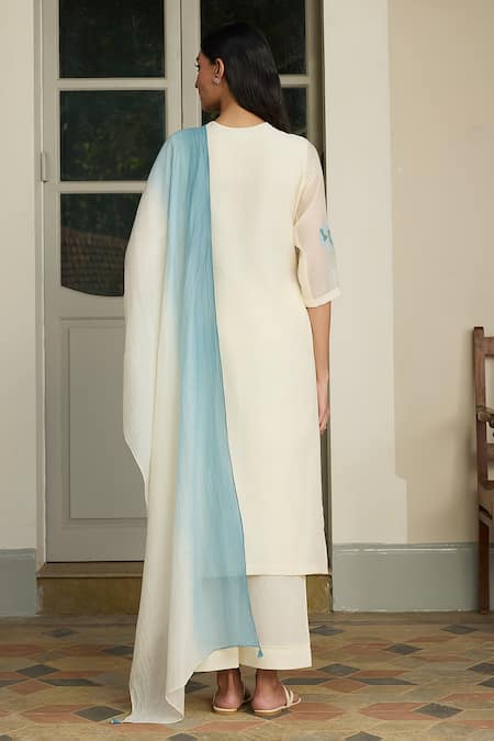 Vaayu Ivory Floral Kurta Set 