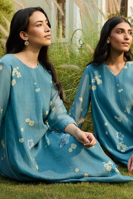 Shop_Vaayu_Blue Cotton, Muslin Applique Round Neck, Yes Ocean Kurta Set 